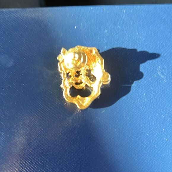 Vintage Avon Santa pin. - Picture 3 of 6